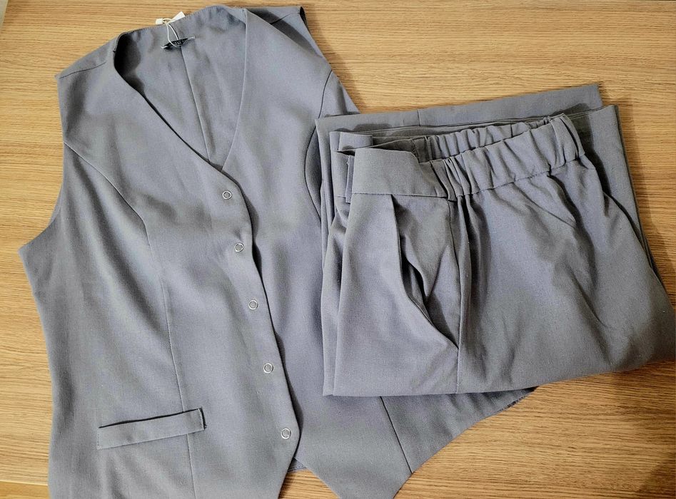 Костюм брюки палаццо + жилет, XL