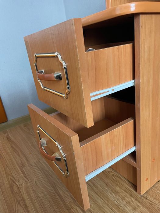 Столик кімнатний