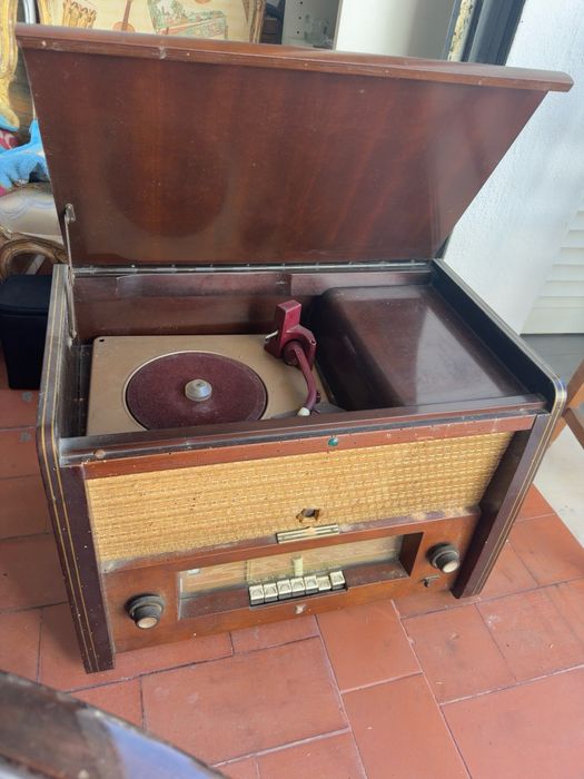 Radio/ gira-discos vintage/antigo anos 50