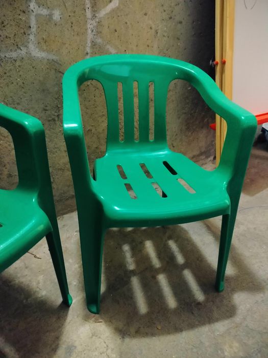 Stolik i krzesełka do ogrodu dla dzieci