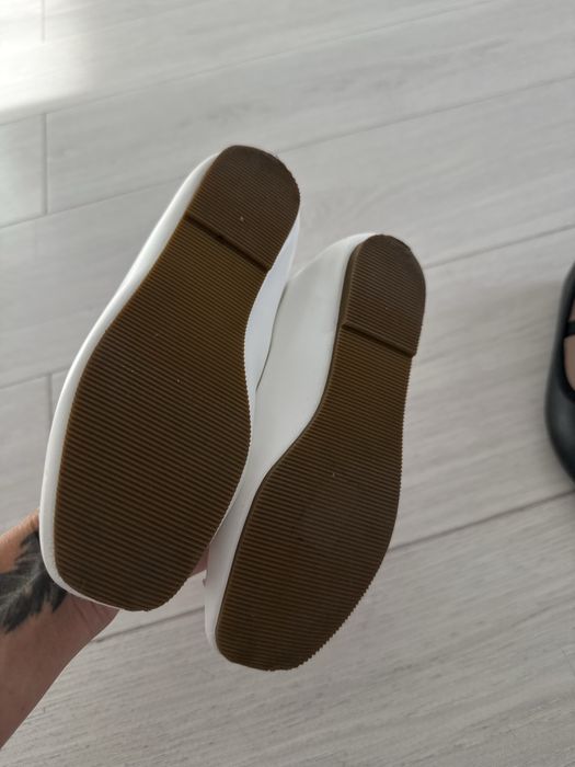 Взуття на дівчинку, балетки, чоботи