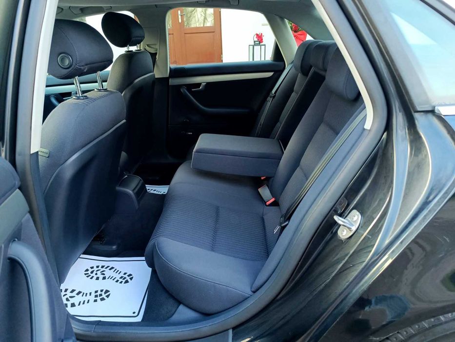 Audi A4 B7 1.8T LPG klima PDC FIS POLECAM