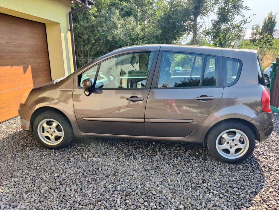 Renault Modus Grand 2012