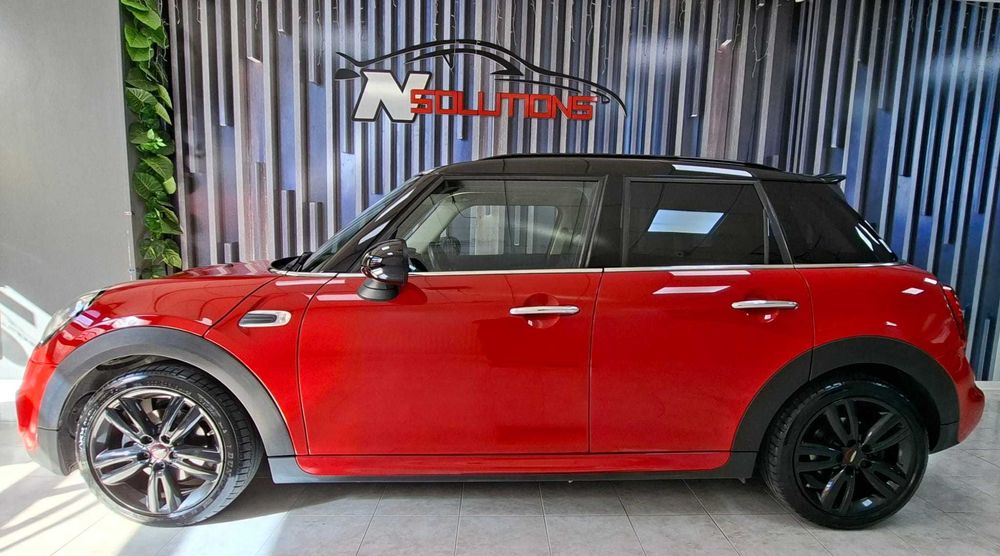 MINI ONE JOHN COOPER WORKS