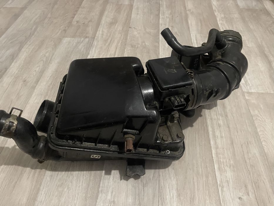 Росходомір з корпусом Mazda 626 (GE,GF)