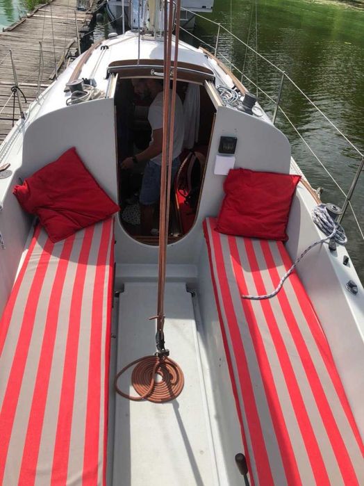 Вітрильна яхта Van de Stadt Bries 27