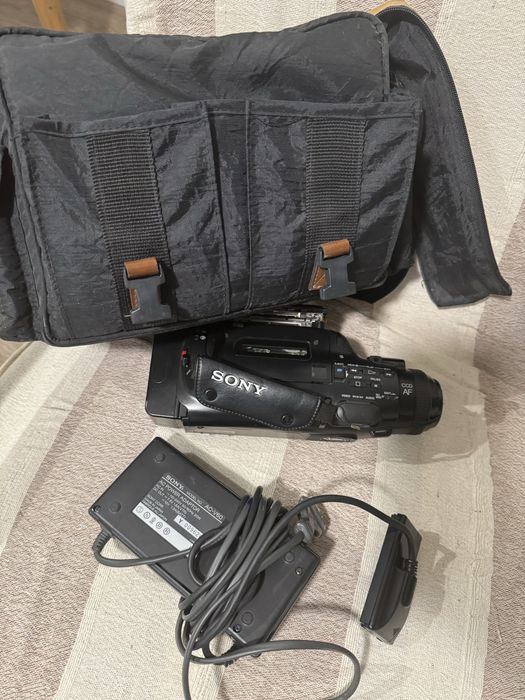Відео камера Sony Handycom