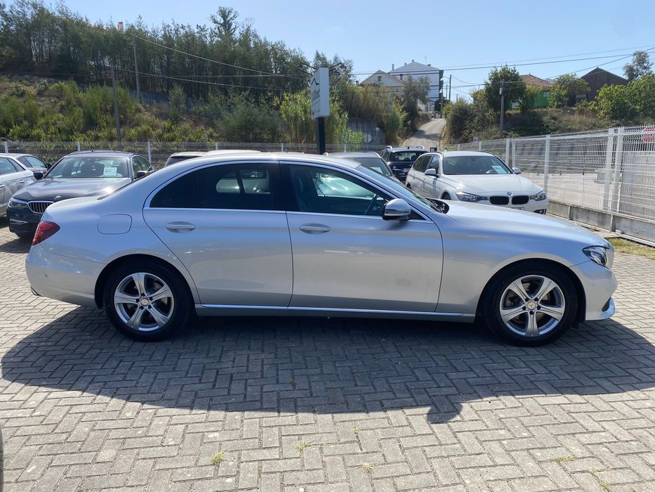 Mercedes-Benz E220d - 90 mil kms - Nacional