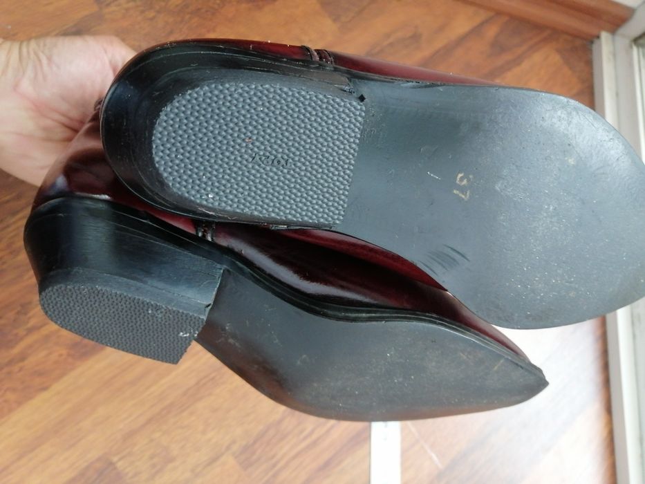 Сапоги boots ковбойские козаки красные кожа 36 корпоратив ковбой носок