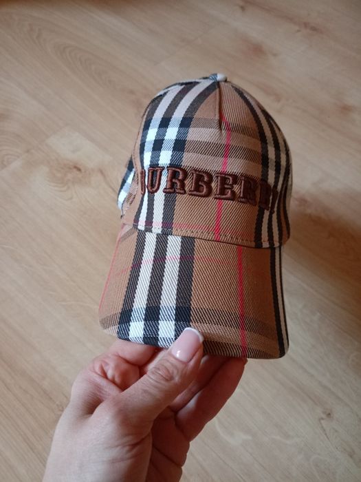 Czapka  Burbery .