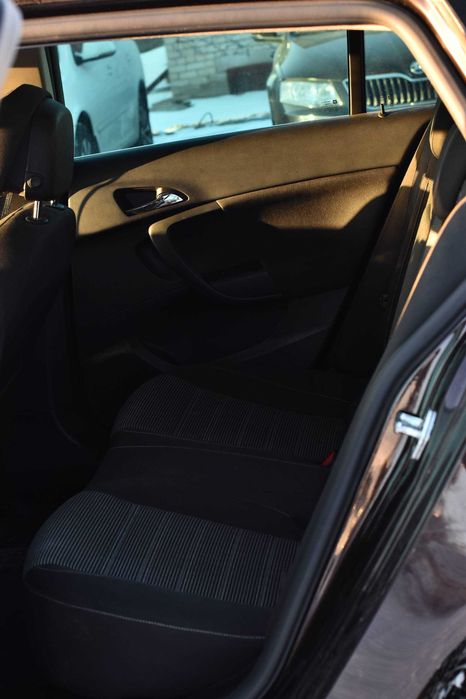 Opel Insignia 2014р. 2.0 дизель обмін (Перший внесок від 20%)