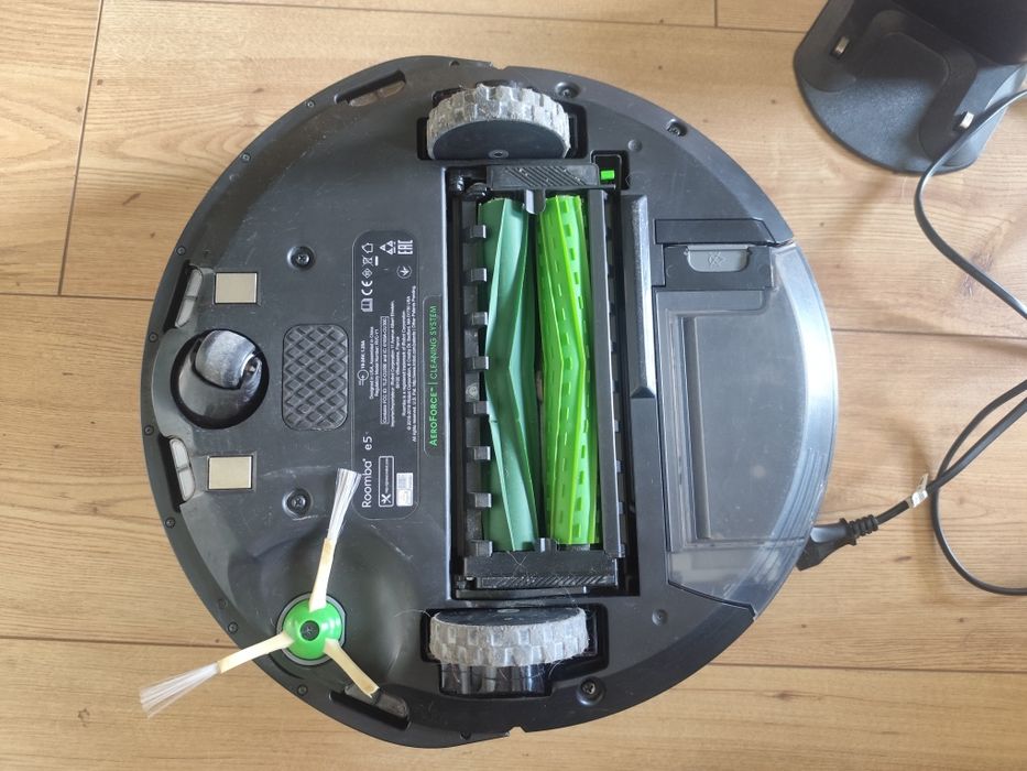 iRobot Roomba e5