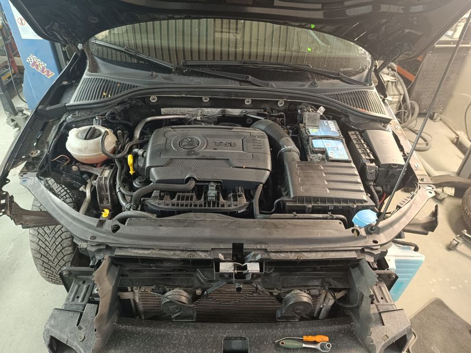 Skoda Octavia 3 Cześci  1.8 TSI 4x4 LF9R Części  karoserii