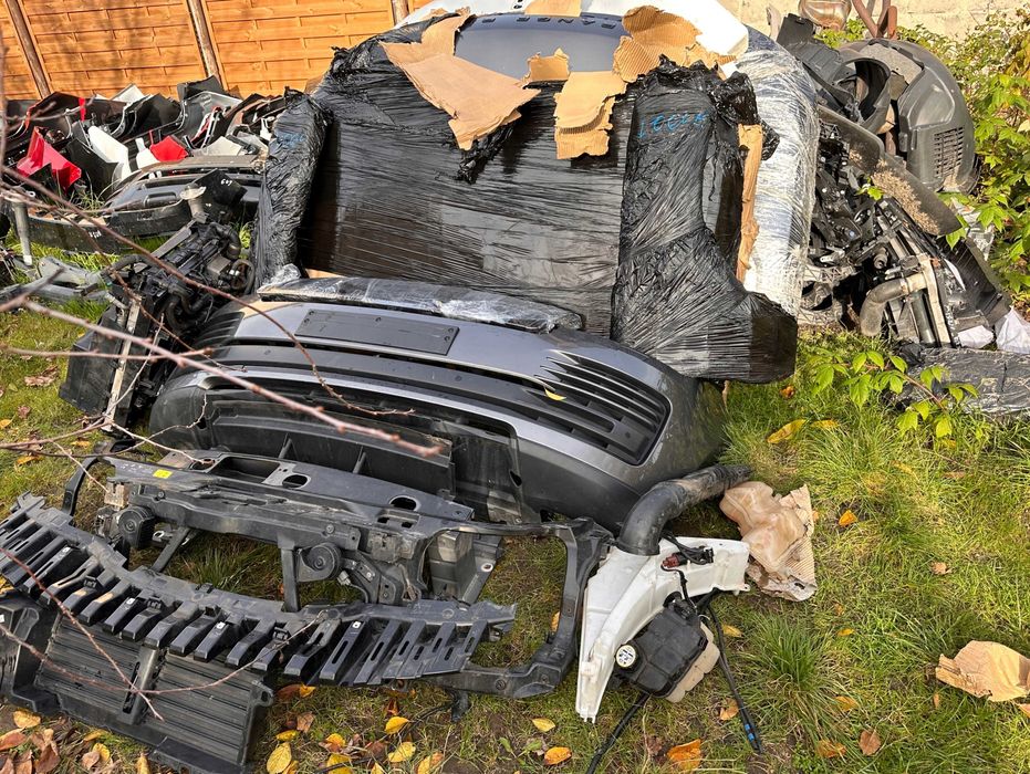 Разборка Range Rover Vogue L405 2012-2023р. Запчастини, Бампер та інше