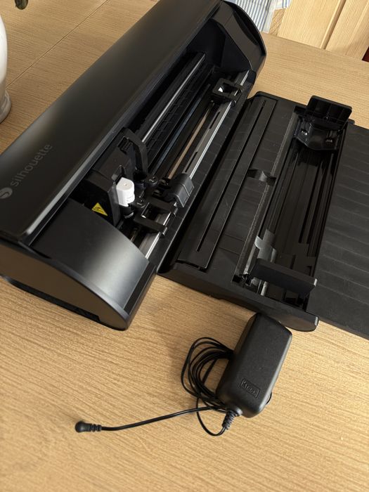 Silhouette Cameo 5