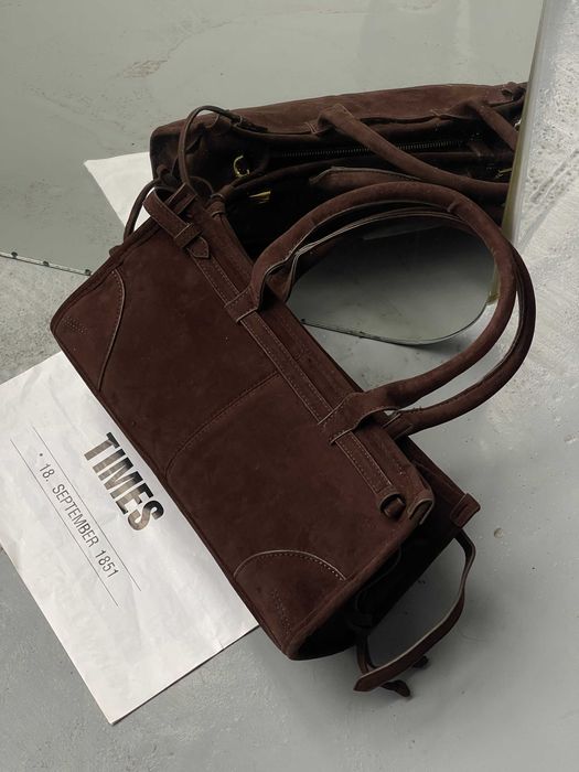 Женская сумка Prada Medium Suede Tote Bag через плечо замша Прада