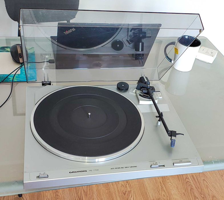 Grundig PS 1700 gramofon produkcja Technics Made in Japan  + przedwzma