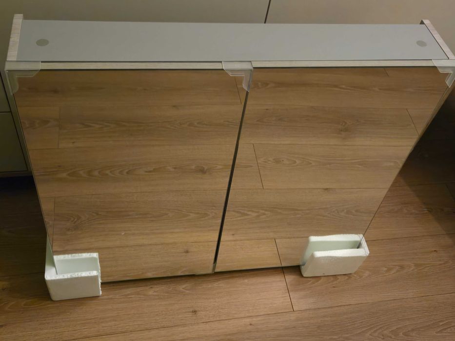 Szafka łazienkowa z lustrem Lind Luxury