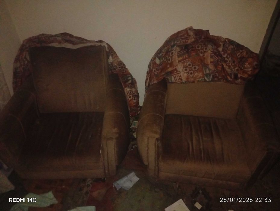 Móveis antigos bem estimados