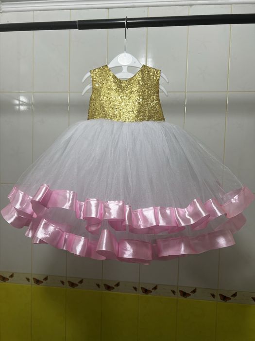 Продам платтячко на 1 рочок