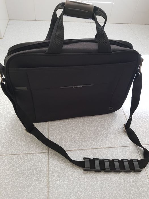 Mala para transportar computador,està nova da marca Samsonite