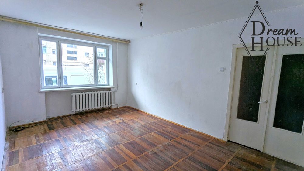 Продам 3-кімнатну квартиру по вул.Ковельська