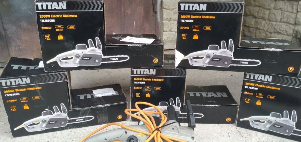 Електропили Пила електрична 2000 Вт Titan