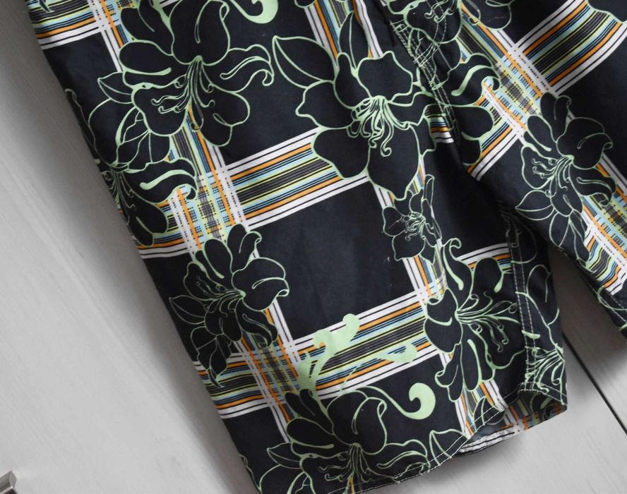 Spodenki szorty L plażowe sportowe letnie luźne cienkie plażę