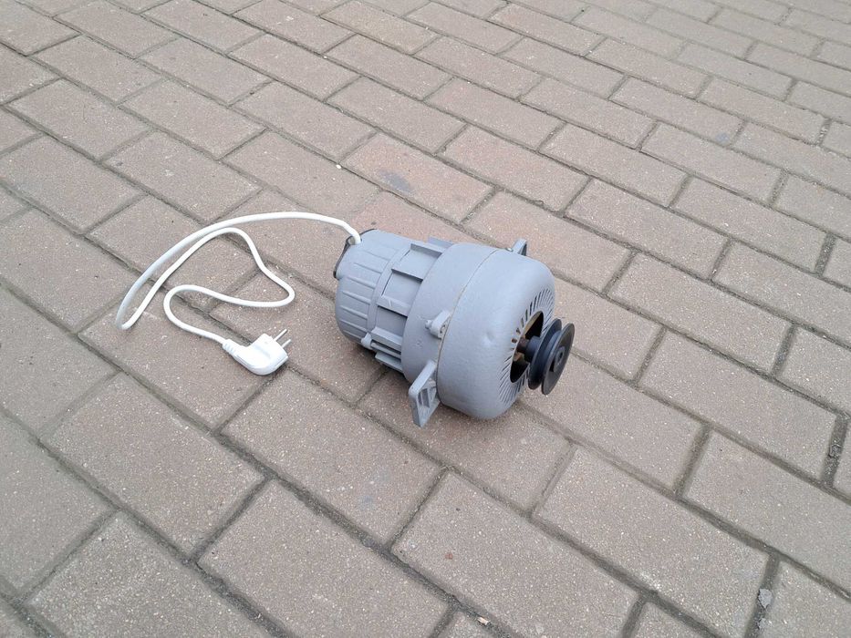 Silnik elektryczny do wialni,młynka do zboża 1-fazowy,220,230v.Wysyłka