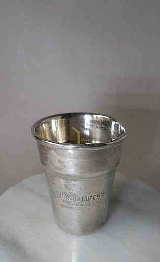 Подсвечник бренда Penhaligon's