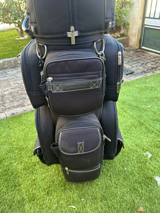 Conjunto de Golfe Completo — Saco, +13 Tacos, Putter Odyssey White Hot e Acessórios