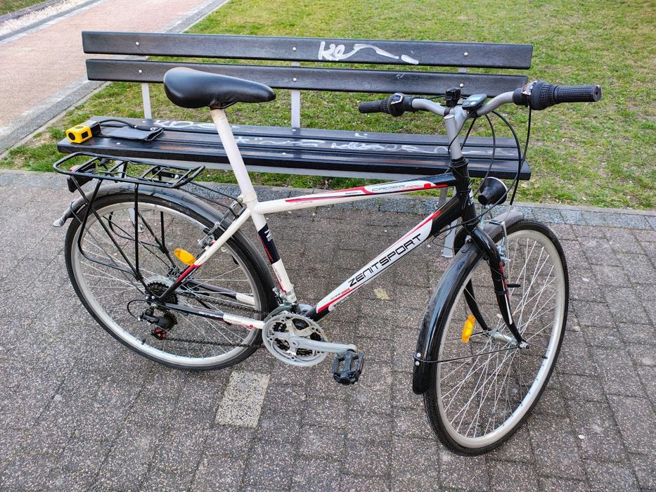 Rower Crossowy Zenit Sport 28 cali – Solidny, Gotowy do jazdy!