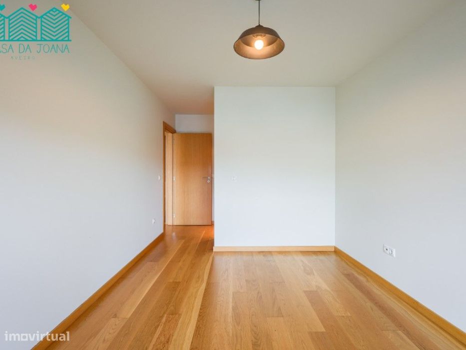 Apartamento T2 com Garagem Fechada em Aveiro