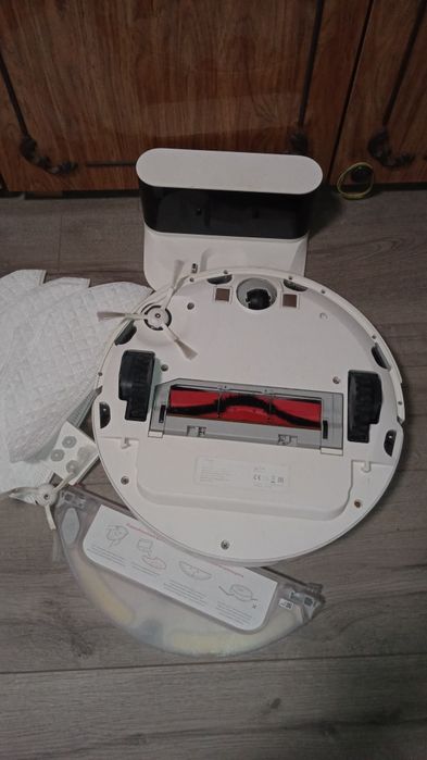 Продам робот пилосос Xiaomi Roborock S6