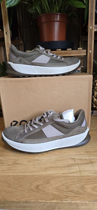 NOWE Ecco  model Byway 2.0 rozmiar 43 wkładka 27.5  cm