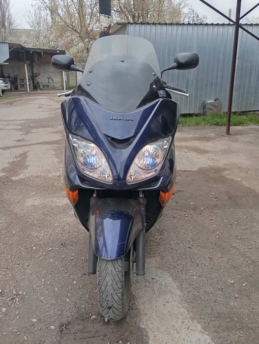 Продам макси скутер