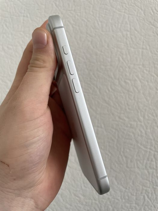 Apple iPhone 17 Pro 256GB eSIM Silver (MG7K4) А+ с комплектом