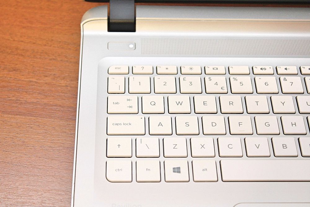 Ігровий HP Pavilion 15 / Intel® i5-5200U / 8GB ОЗУ / SSD на 240GB / GeForce 940M