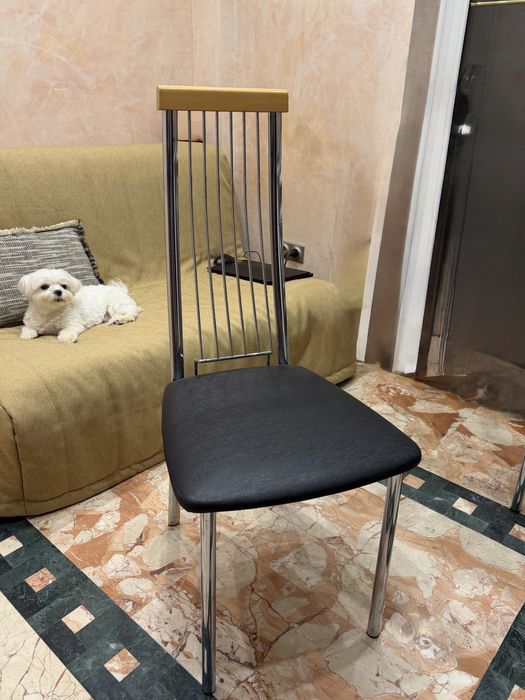 Стільці кухонні, нова підкладка, можна придбати поштучно, стан 5+