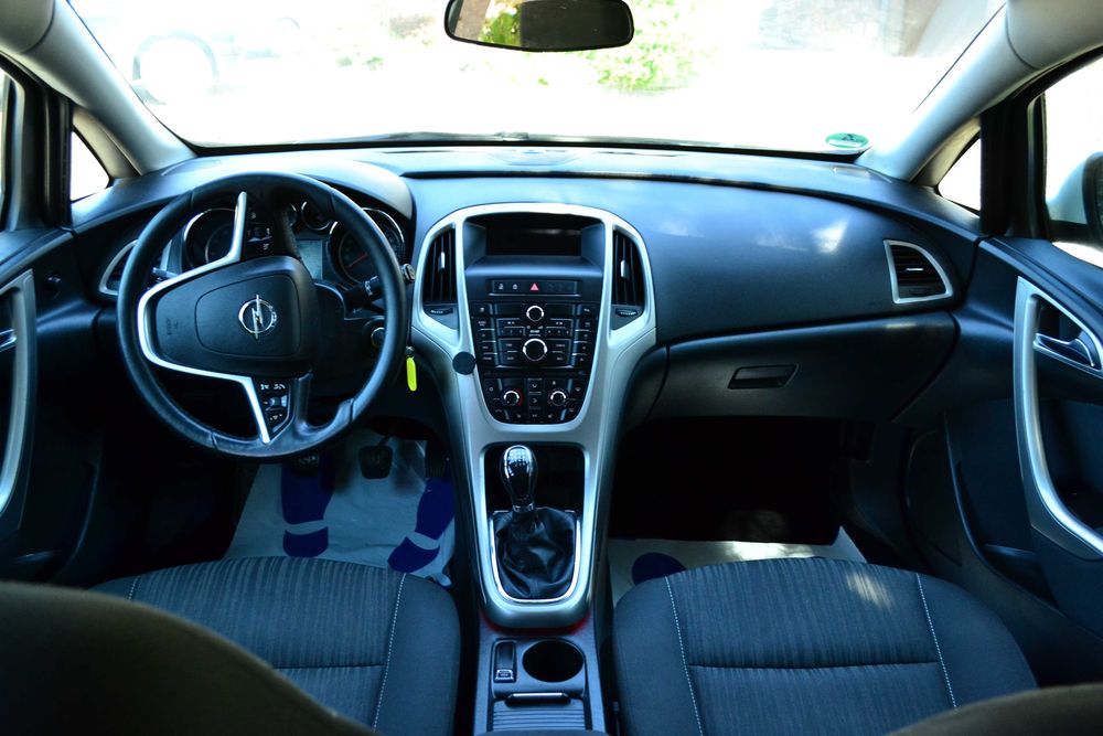 Opel Astra j 1.4B Sprowadzony Opłacony Super Stan