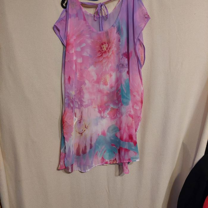 Lekka zwiewna tuniczka