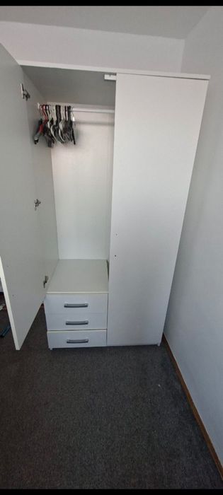 Szafa dwudrzwiowa biała Jysk