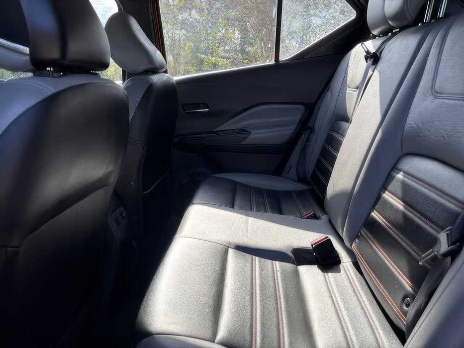 Nissan Kicks SR      2023