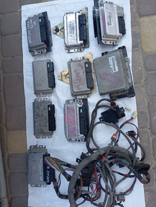 Мозги комп'ютер январь5.1/ 7.2 bosch проводка