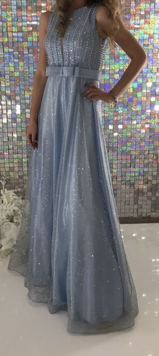 Випускна сукня блакитна