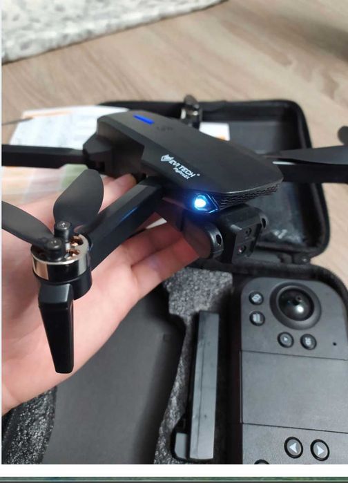 Nowy Dron FlyPro2X 2 Kamery Silniki Bezszczotkowe Walizka