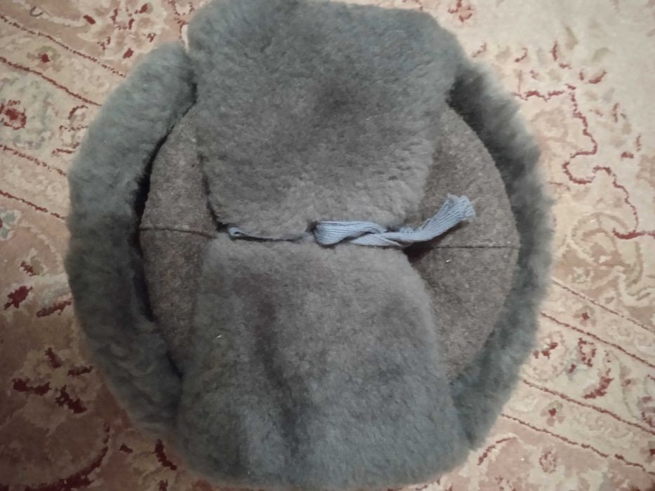 Шапка-ушанка СССР.