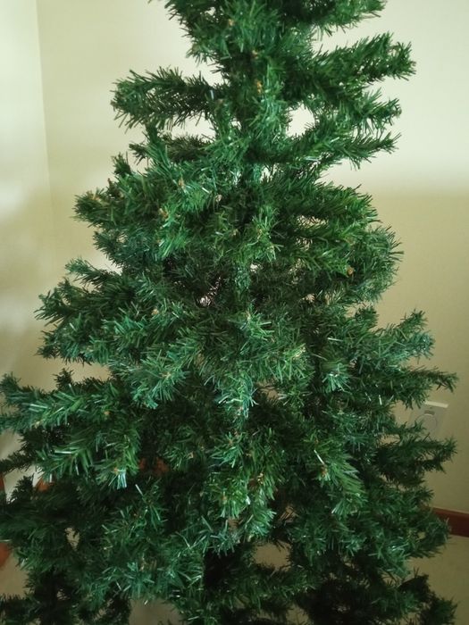 Christmas Tree. 1.55437478445433507843