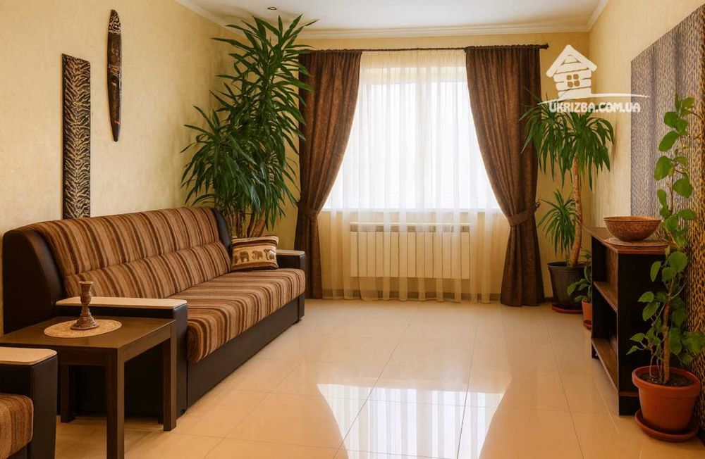 Київ. Будинок 300кв.Більярд, теніс, 5 спалень,бомбосховище. До 25 осіб