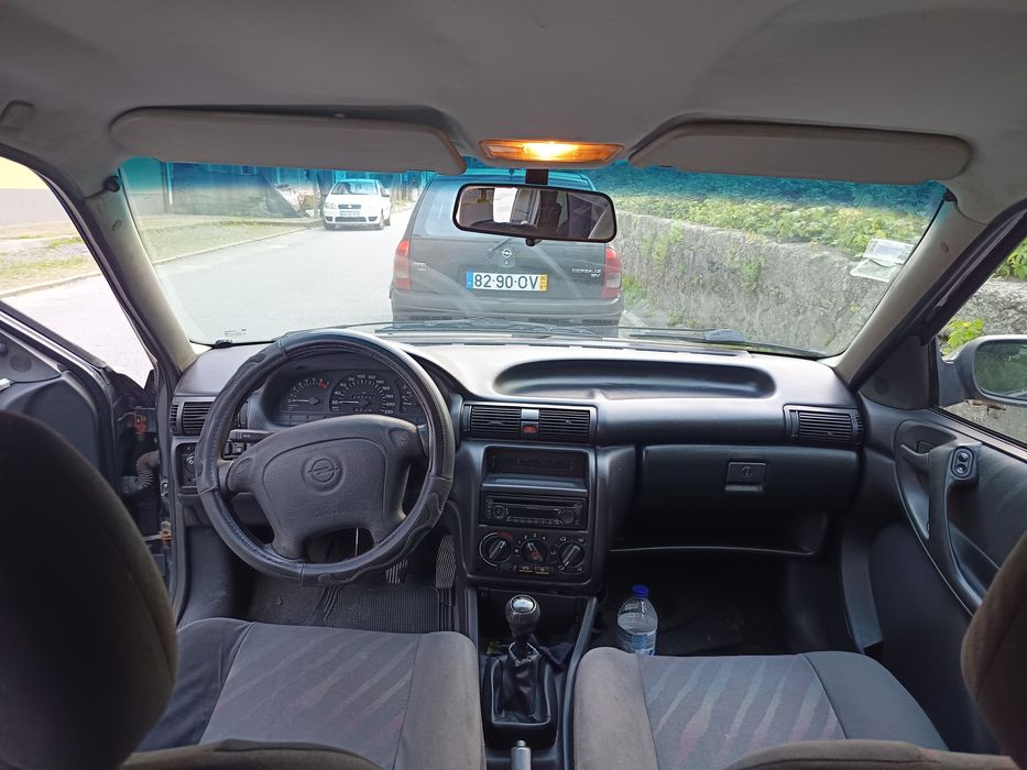 Opel Astra 1998 Gasolina - Bom Estado - Inspeção e Pneus OK